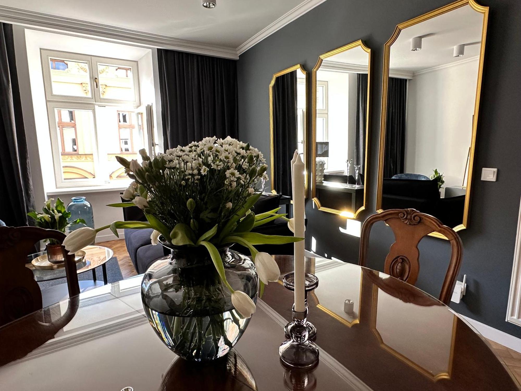 Main Square Apartments Sylvi クラクフ エクステリア 写真